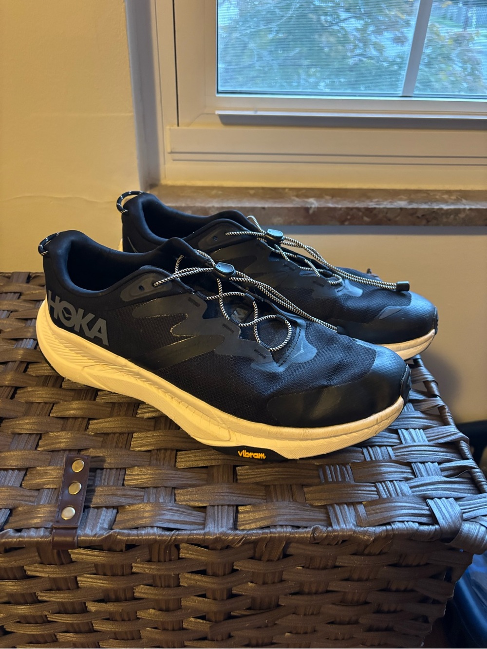 Hoka Men's Black Transport